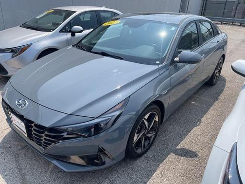 2022 Hyundai ELANTRA Limited
