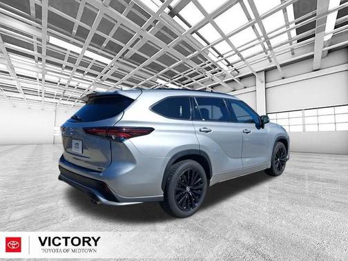 2024 Toyota Highlander XSE