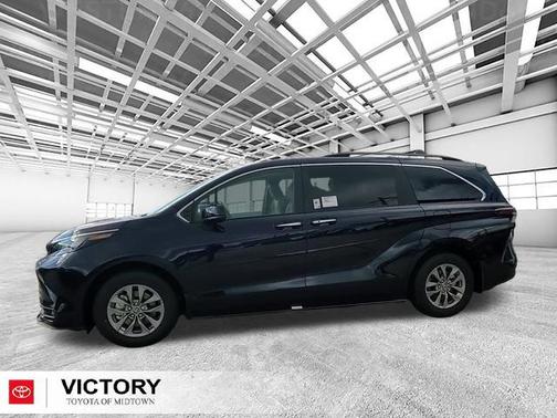 2025 Toyota Sienna XLE 7 Passenger