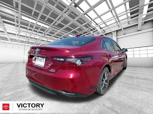 2021 Toyota Camry Hybrid XLE