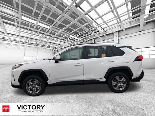 2025 Toyota RAV4 Hybrid XLE