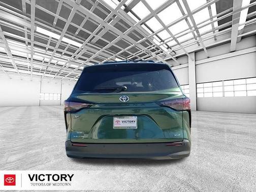 2025 Toyota Sienna XLE