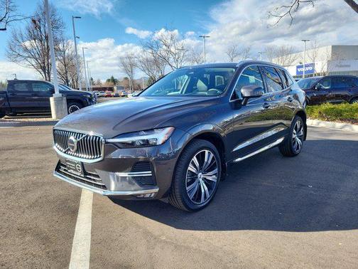 2023 Volvo XC60 B5 Plus Bright Theme