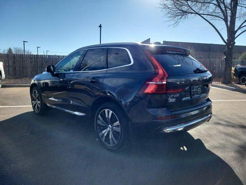 2023 Volvo XC60 B5 Plus Bright Theme