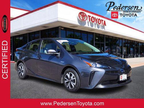 2022 Toyota Prius LE