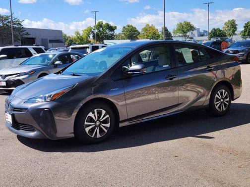 2022 Toyota Prius LE