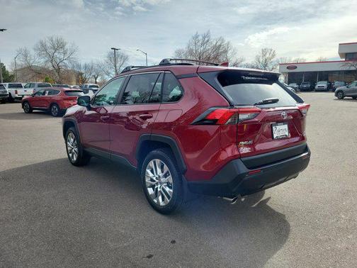 2024 Toyota RAV4 XLE Premium