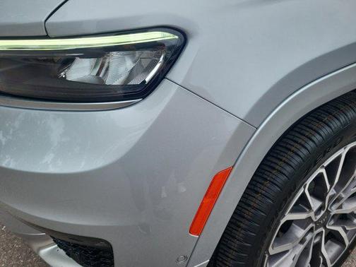2023 Jeep Grand Cherokee L Summit Reserve