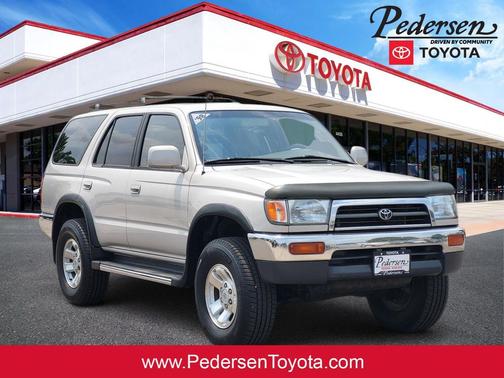 Tan 1998 Toyota 4Runner SR5 4WD