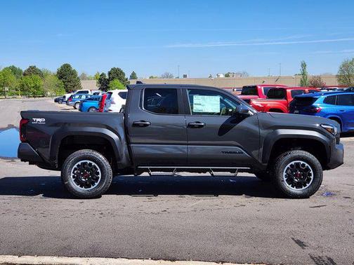 2025 Toyota Tacoma TRD Off Road