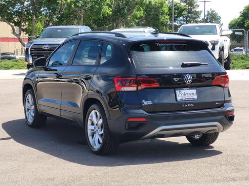 Deep Black 2023 Volkswagen Taos 1.5T S