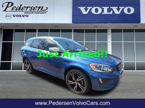 2017 Volvo XC60 T6 R-Design