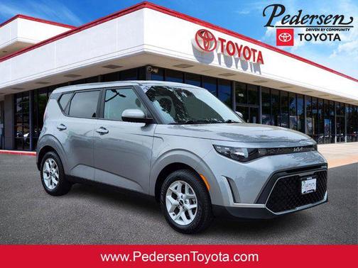 2023 Kia Soul LX