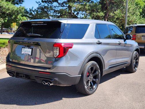 2022 Ford Explorer ST