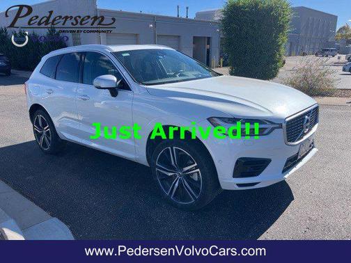 2019 Volvo XC60 Recharge Plug-In Hybrid T8 R-Design
