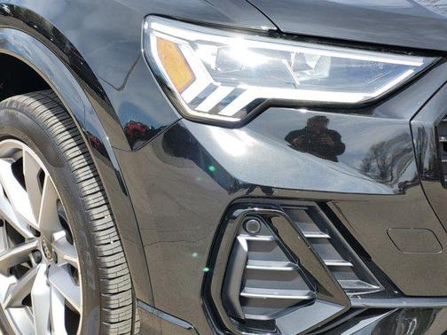 Mythos Black Metallic 2024 Audi Q3 45 S line Premium Plus