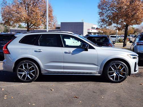 2025 Volvo XC60 Plug-In Hybrid T8 Polestar