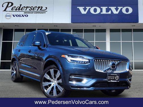 2024 Volvo XC90 Recharge Plug-In Hybrid T8 Ultimate Bright Theme 7-Seater