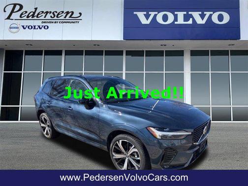Denim Blue Metallic 2023 Volvo XC60 B5 Ultimate Dark Theme