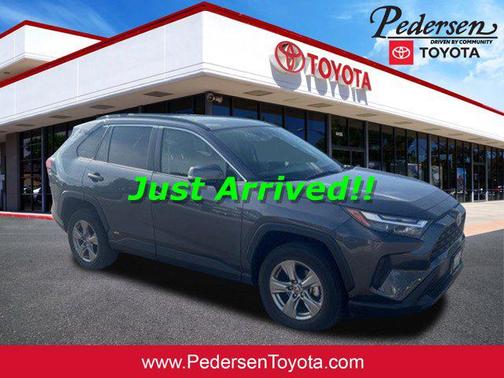 2022 Toyota RAV4 Hybrid XLE