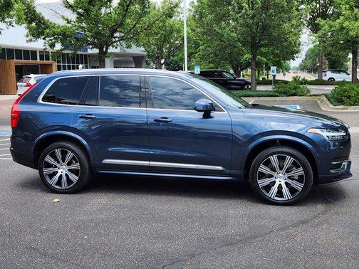 2024 Volvo XC90 Recharge Plug-In Hybrid T8 Ultimate Bright Theme 7-Seater