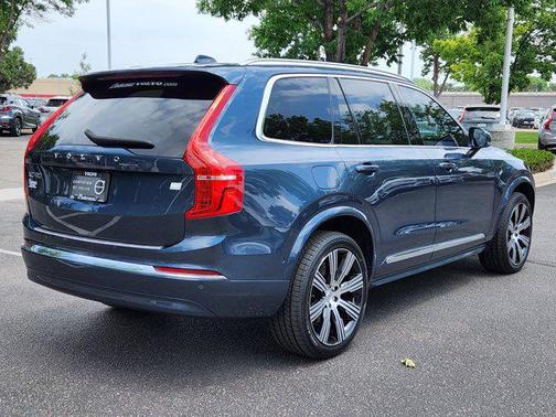2024 Volvo XC90 Recharge Plug-In Hybrid T8 Ultimate Bright Theme 7-Seater