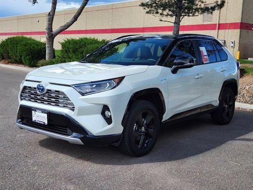 2020 Toyota RAV4 Hybrid SE