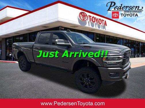 2022 RAM 2500 Laramie Crew Cab 4x4 6'4' Box