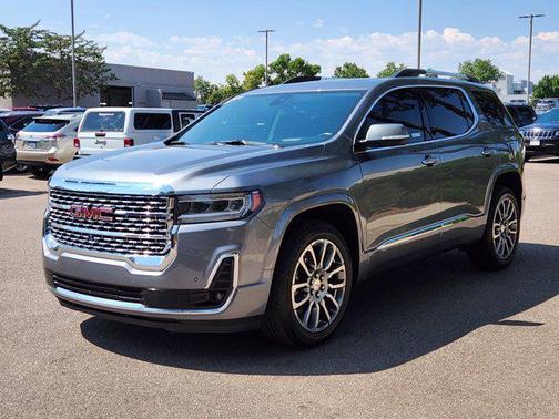 2022 GMC Acadia Denali