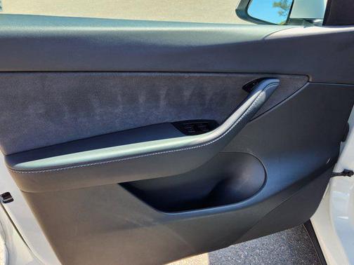2020 Tesla Model Y Long Range Dual Motor All-Wheel Drive
