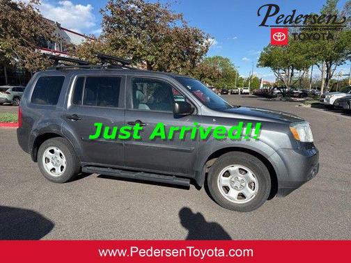 Polished Metal Metallic 2013 Honda Pilot LX