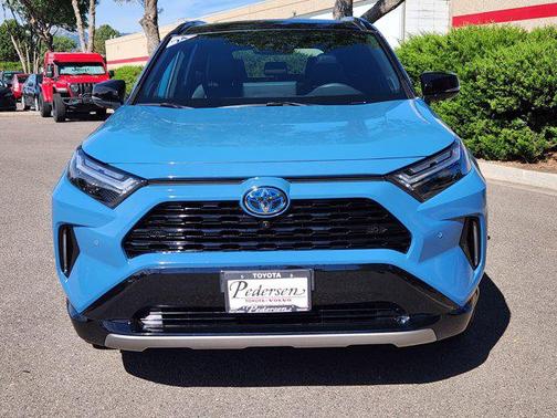 2024 Toyota RAV4 Hybrid SE