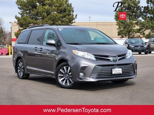 2019 Toyota Sienna XLE Premium