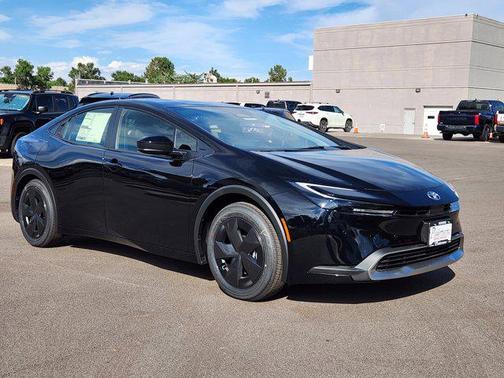 2026 Toyota Prius Plug-In Hybrid SE