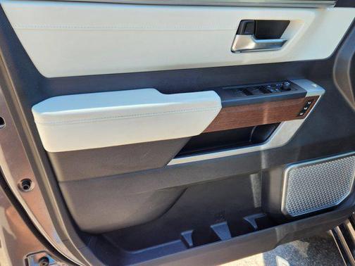 2024 Toyota Sequoia Base