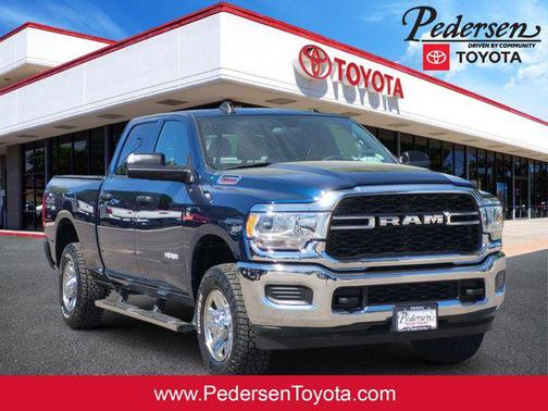 Patriot Blue Pearlcoat 2021 RAM 2500 Tradesman Crew Cab 4x4 6'4' Box
