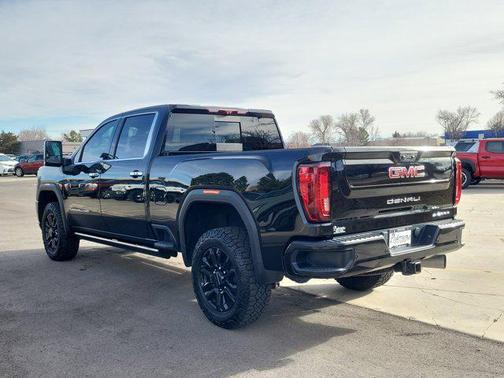 2023 GMC Sierra 2500 Denali