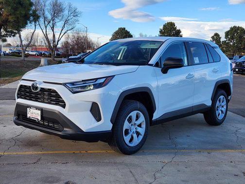 2025 Toyota RAV4 LE