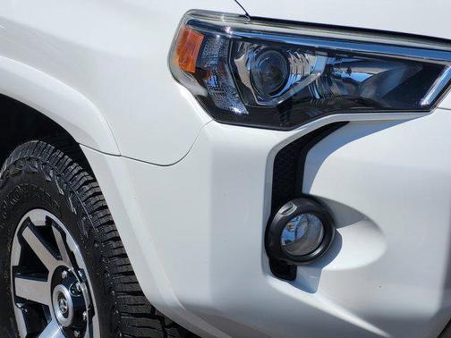 Super White 2018 Toyota 4Runner TRD Off Road Premium