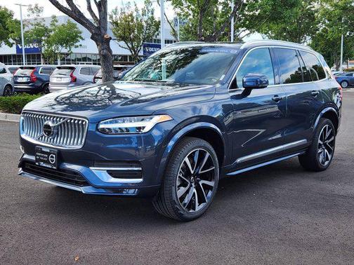 2024 Volvo XC90 B6 Plus Bright Theme 6-Seater