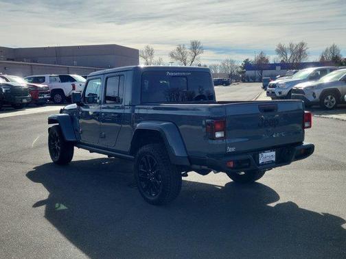 2025 Jeep Gladiator Nighthawk