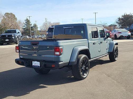 2025 Jeep Gladiator Nighthawk