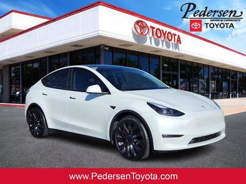 2022 Tesla Model Y Performance Dual Motor All-Wheel Drive
