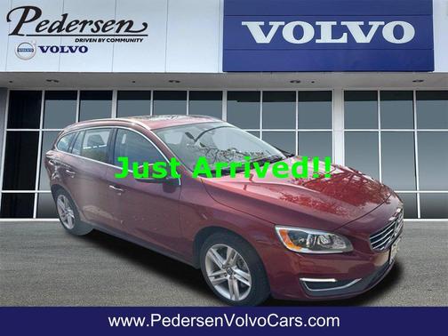 Flamenco Red Metallic 2015 Volvo V60 T5 Premier Plus