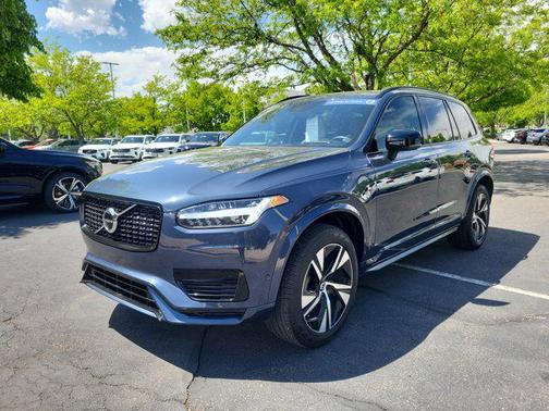 2022 Volvo XC90 Recharge Plug-In Hybrid T8 R-Design 7 Passenger