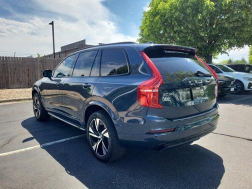 2022 Volvo XC90 Recharge Plug-In Hybrid T8 R-Design 7 Passenger