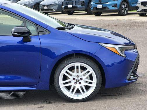 Blue Crush Metallic 2026 Toyota Corolla SE