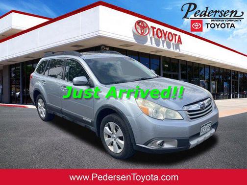 Ice Silver Metallic 2012 Subaru Outback 2.5i Limited
