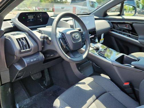2025 Toyota bZ4X XLE