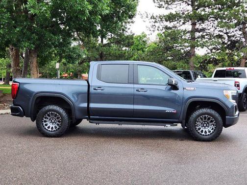 2022 GMC Sierra 1500 AT4